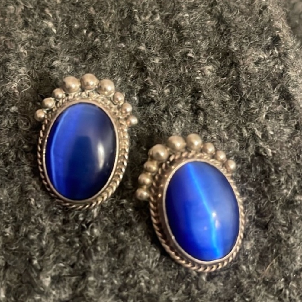 Beautiful, Blue Cat Eye Sterling Silver Earrings